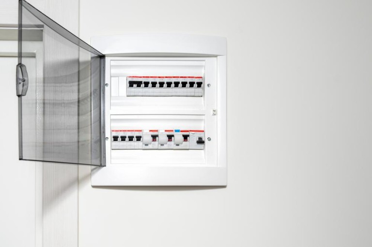 Électricien à Faches-Thumesnil, quels travaux peut-il réaliser ?